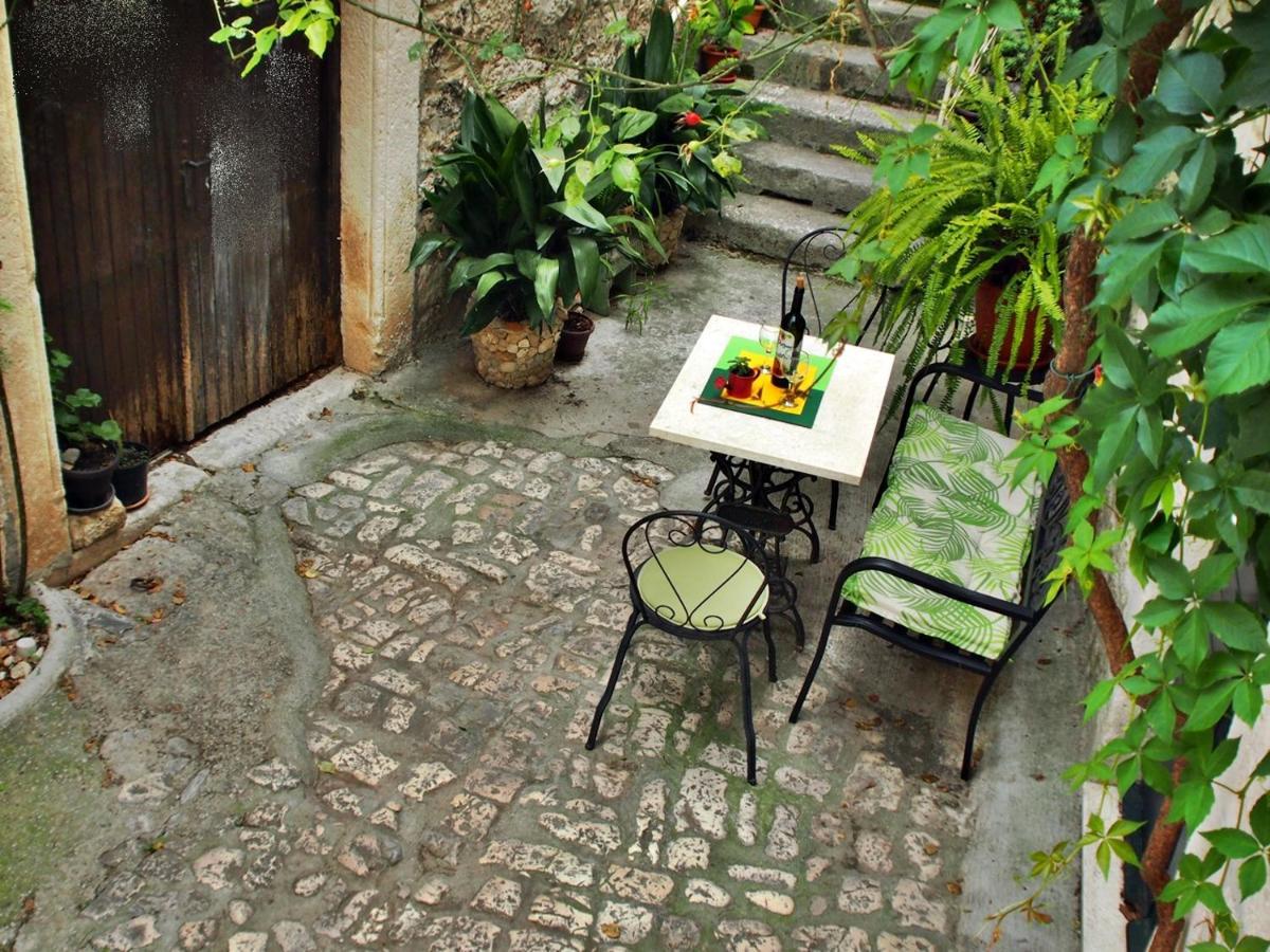 Rooms & Studio Stipcic Trogir Luaran gambar