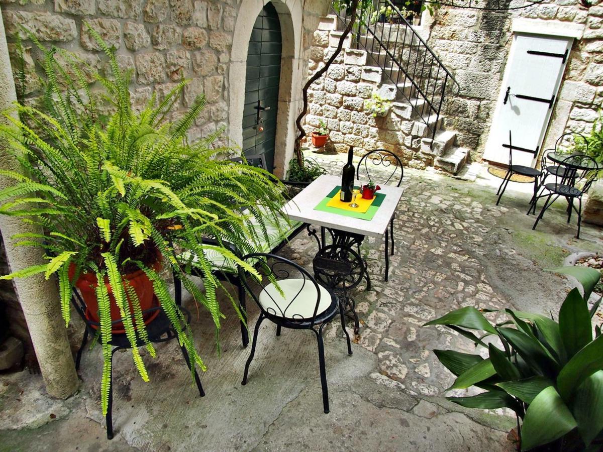 Rooms & Studio Stipcic Trogir Luaran gambar