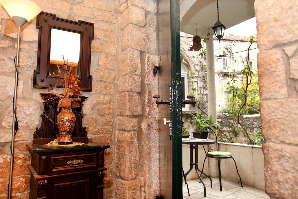 Rooms & Studio Stipcic Trogir Luaran gambar