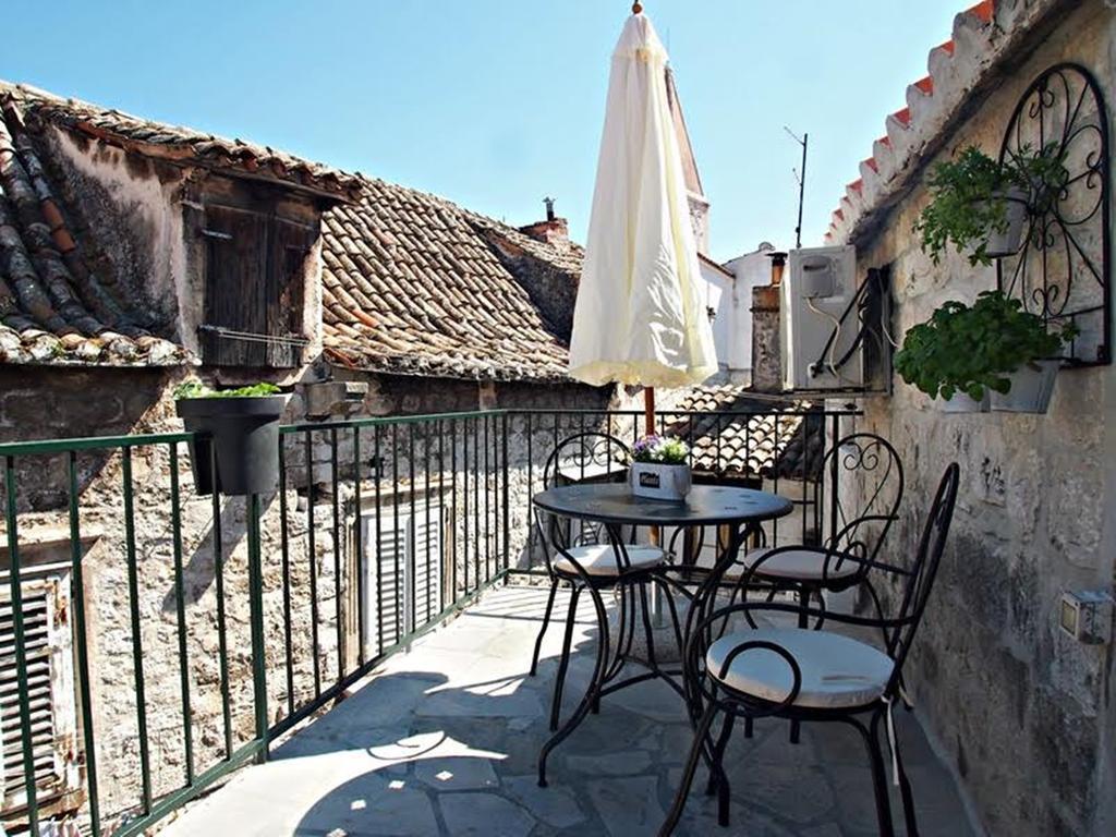 Rooms & Studio Stipcic Trogir Luaran gambar