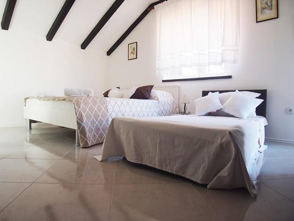Rooms & Studio Stipcic Trogir Luaran gambar