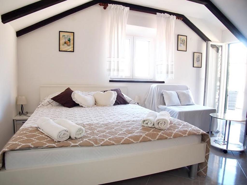 Rooms & Studio Stipcic Trogir Luaran gambar